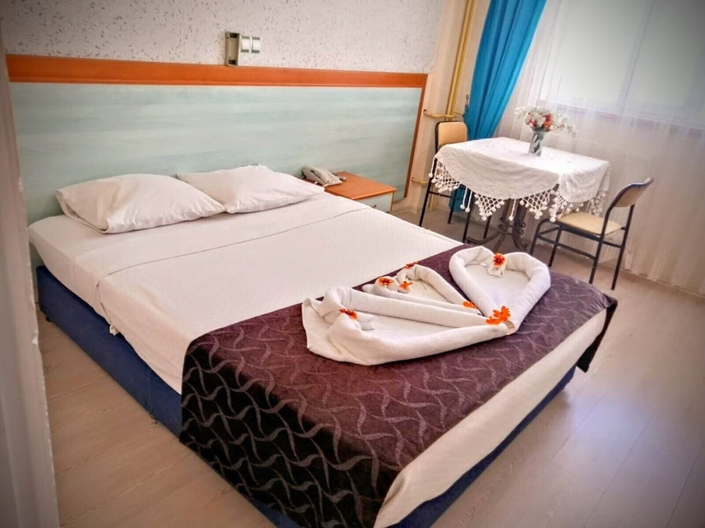 Uyum Hotel