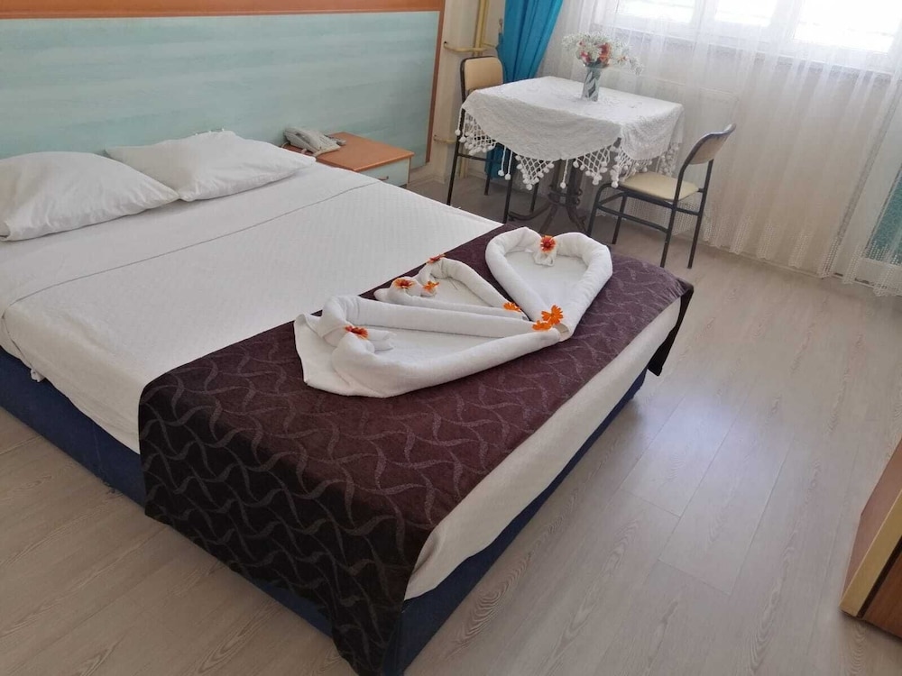 Uyum Hotel