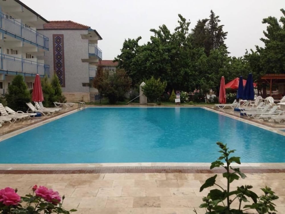 Uyum Hotel