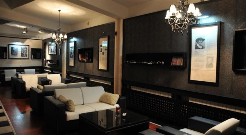 Hotel YU