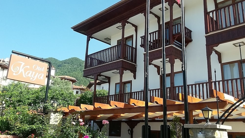 Kaya Hotel