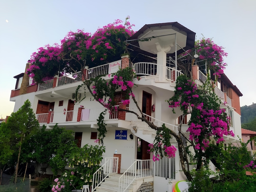 Akdeniz Hotel