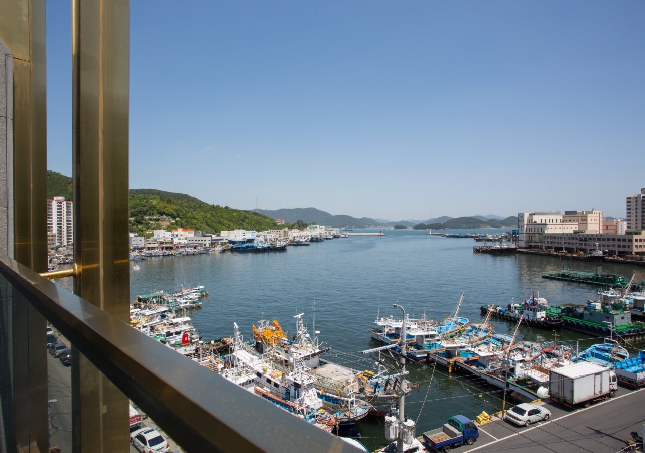 Benikea Anchovy Hotel