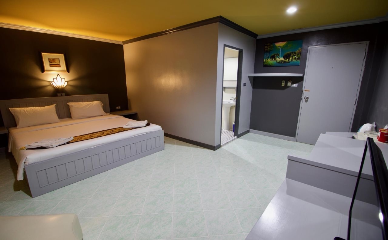 The Little Moon Residence