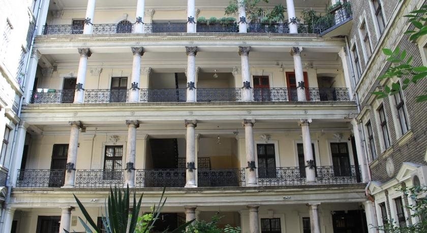 Omega Guesthouse Budapest