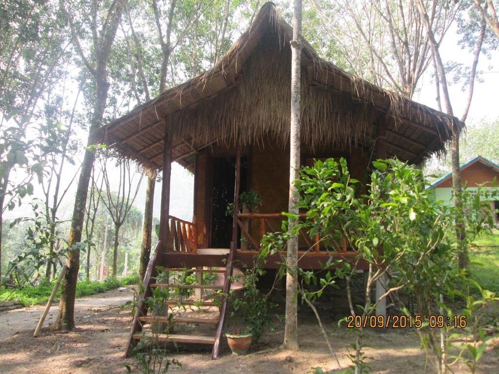 Lanta Maikeaw Bungalow