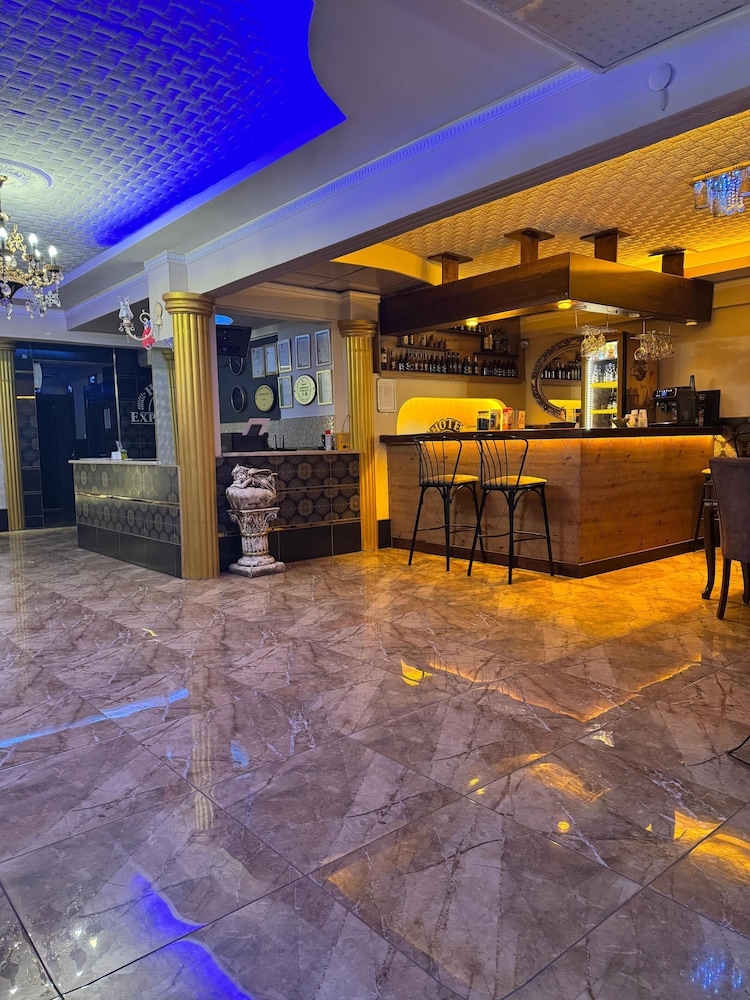 Exporoyal Hotel