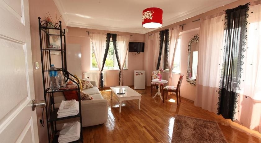 Yesim Suites