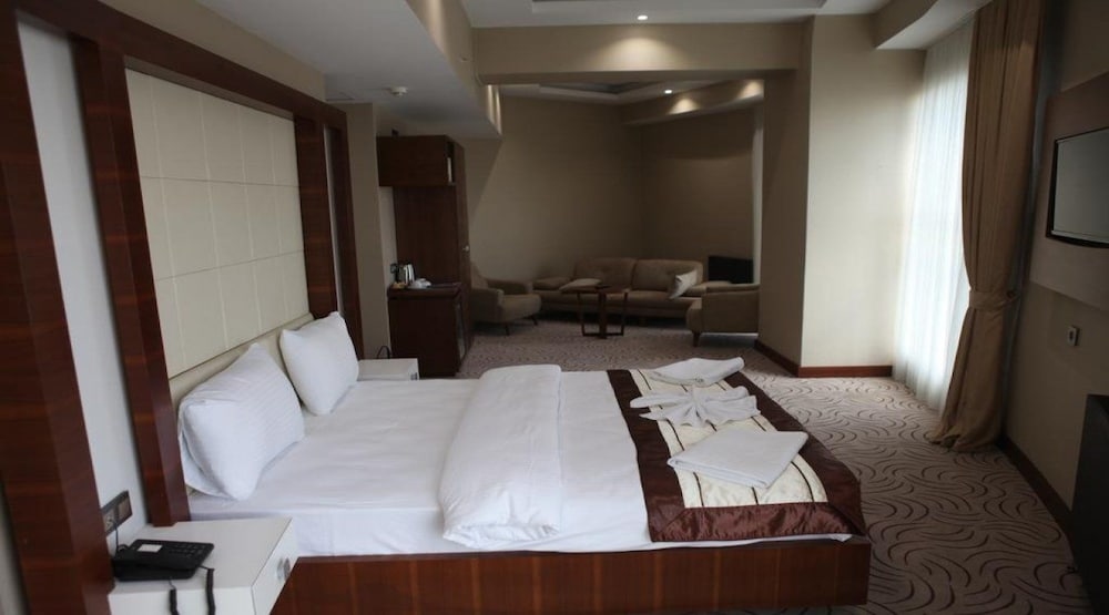 The Kars Park Hotel