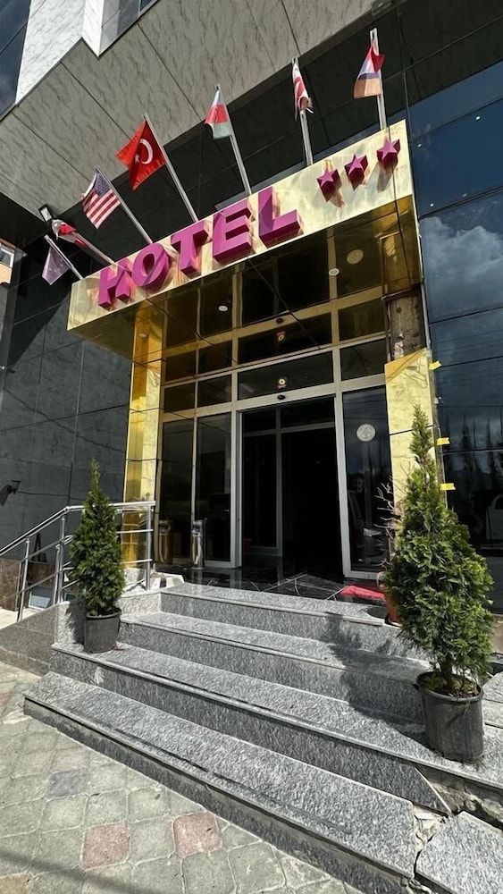 Grand Aga Hotel