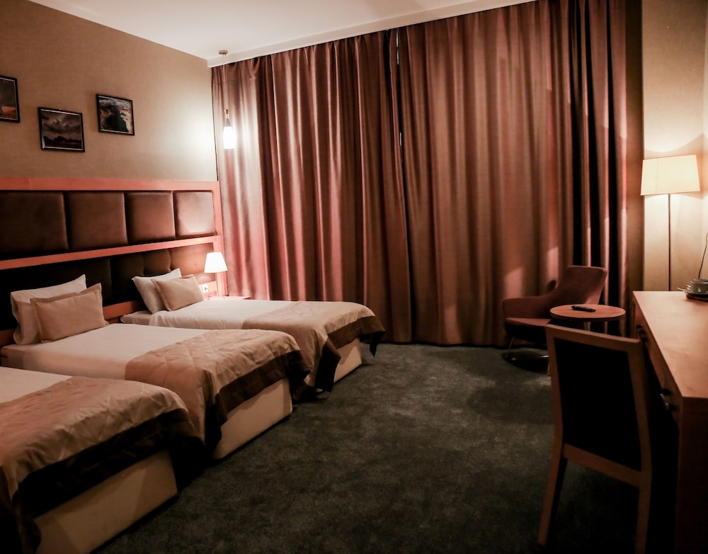 GM City Hotel