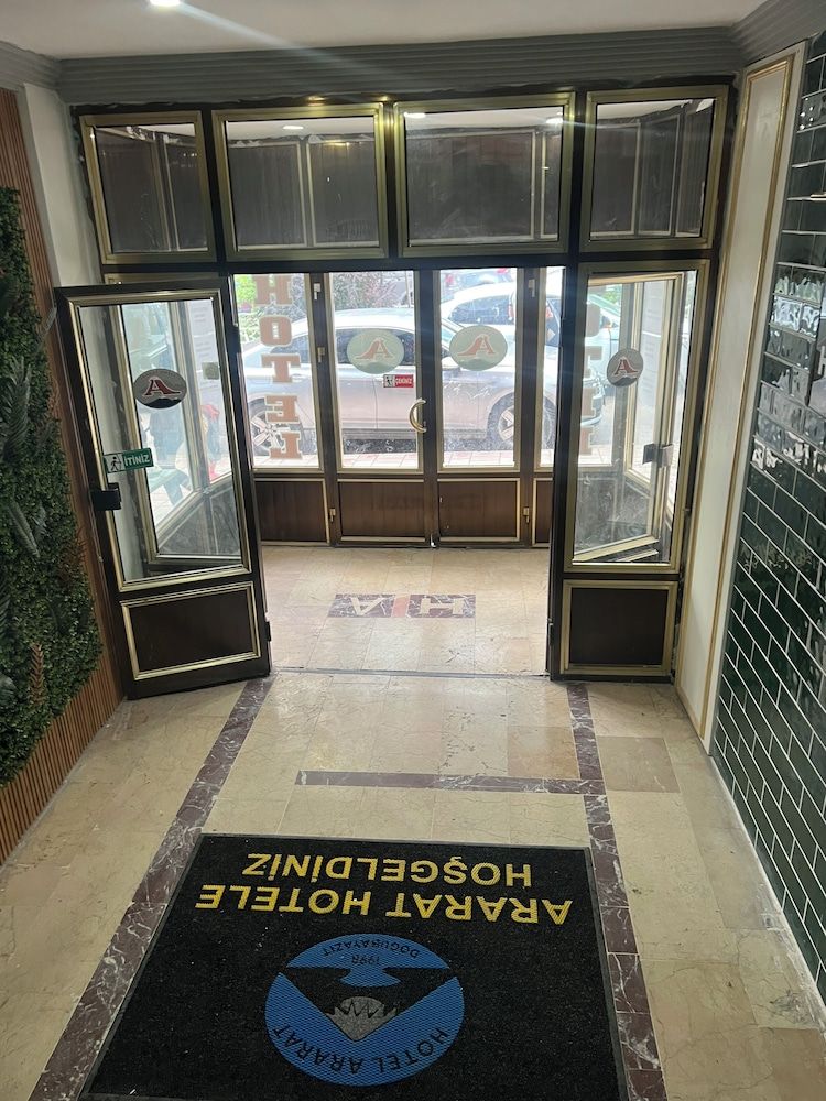 Hotel Ararat - Fotoğraf 3
