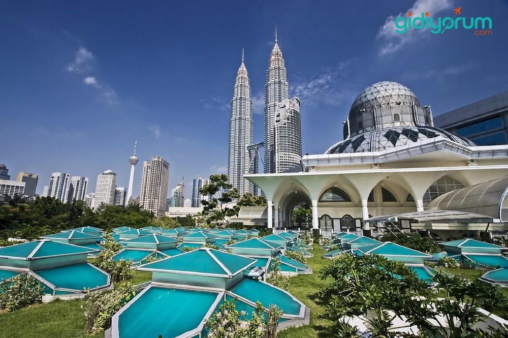 Malezya’nın Renkli Başkenti, Kuala Lumpur