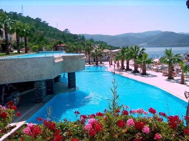 Blue Dreams Resort
