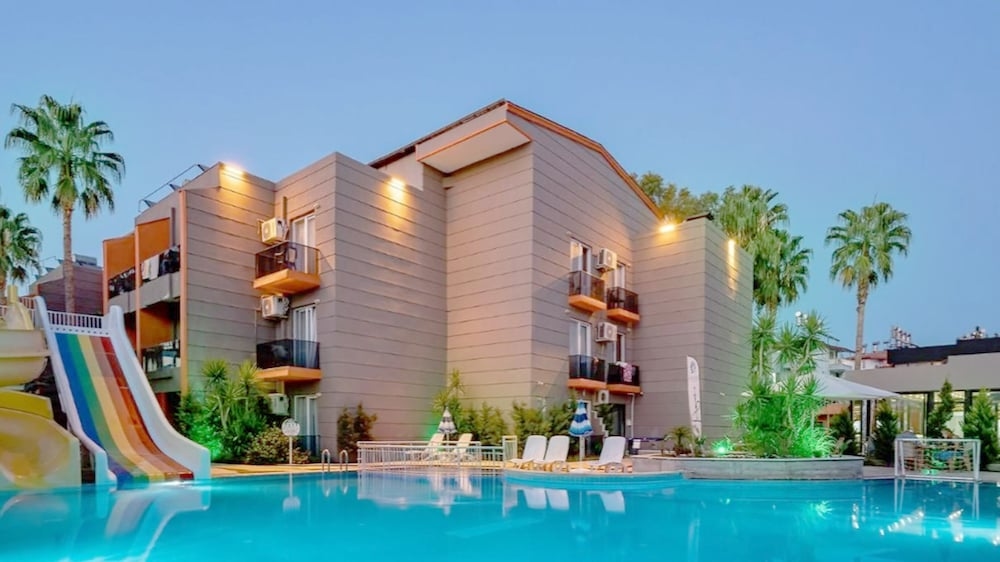 Dionisus Hotel
