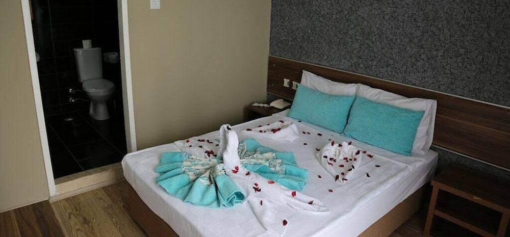 Palmira Beach Hotel