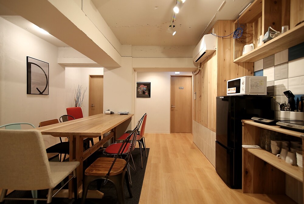Rhodes Kagurazaka Hotel