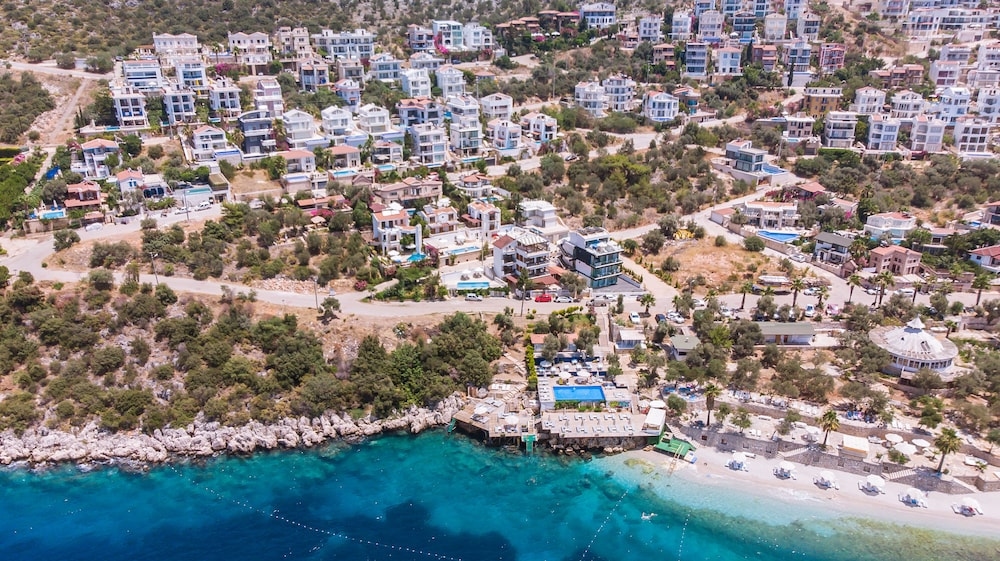 Kuluhana Aparthotel & Villas