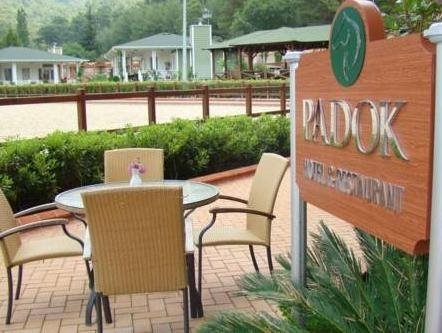 Padok Premium Hotel & Stables
