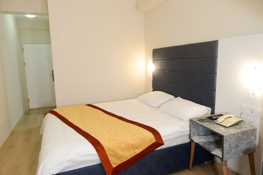 Yakut Hotel