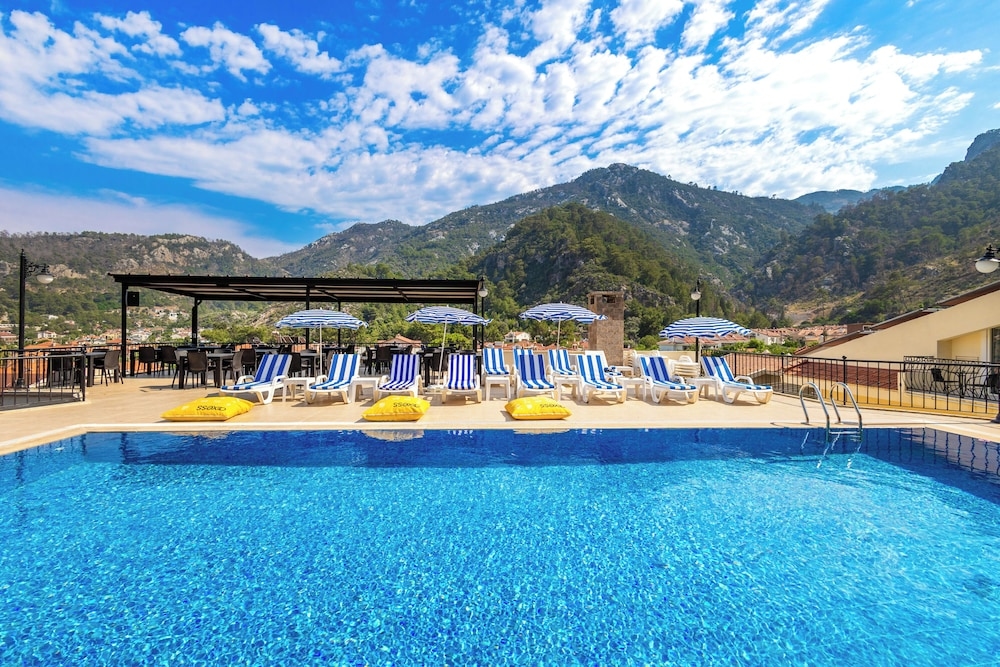 Leslion Hotel Turunc