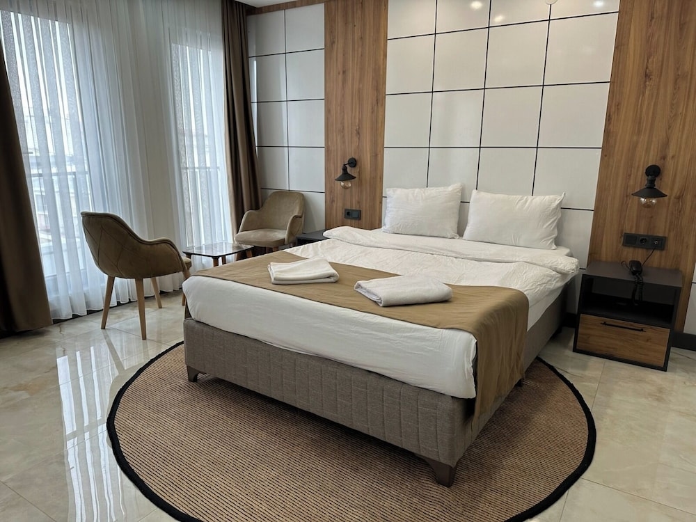 Pars Palas Hotel