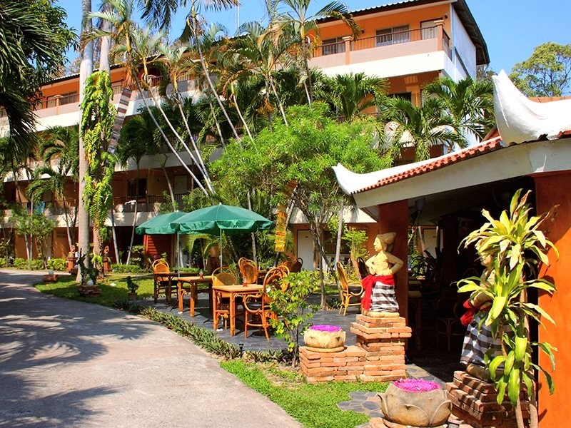 Safari Riviera Resort