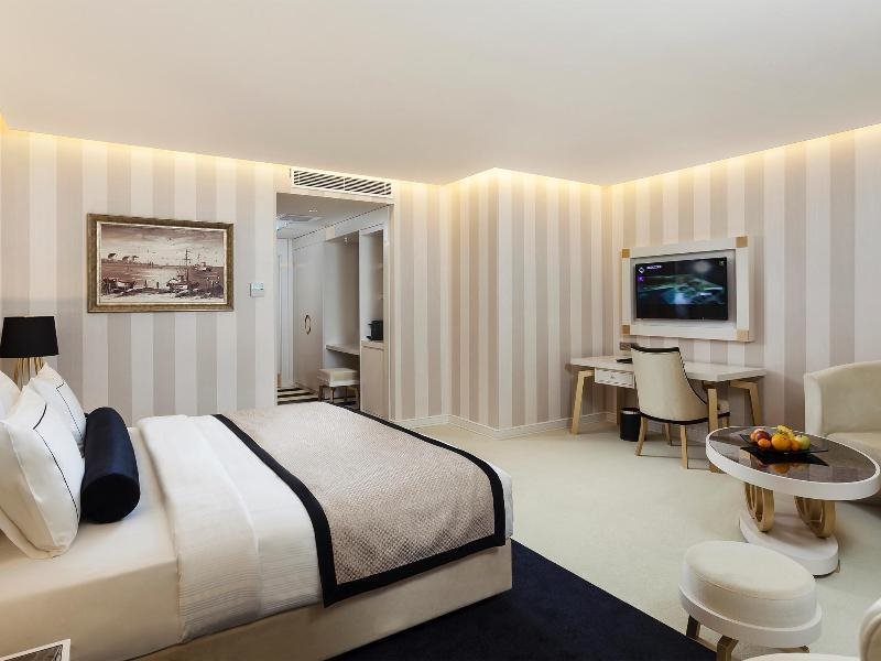 Ramada Hotel & Suites by Wyndham İstanbul Şişli