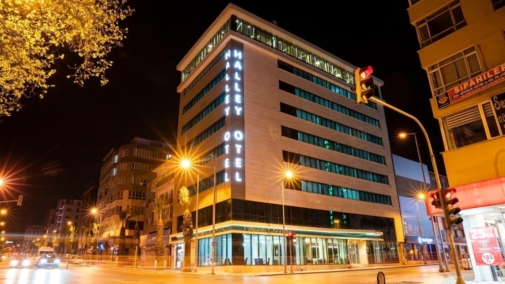 Halley Hotel