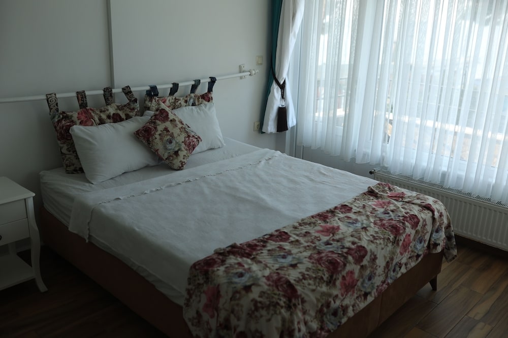 Sebile Hanım Sahil Otel