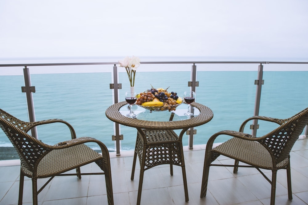 Aqua Batumi Hotel & Apartments