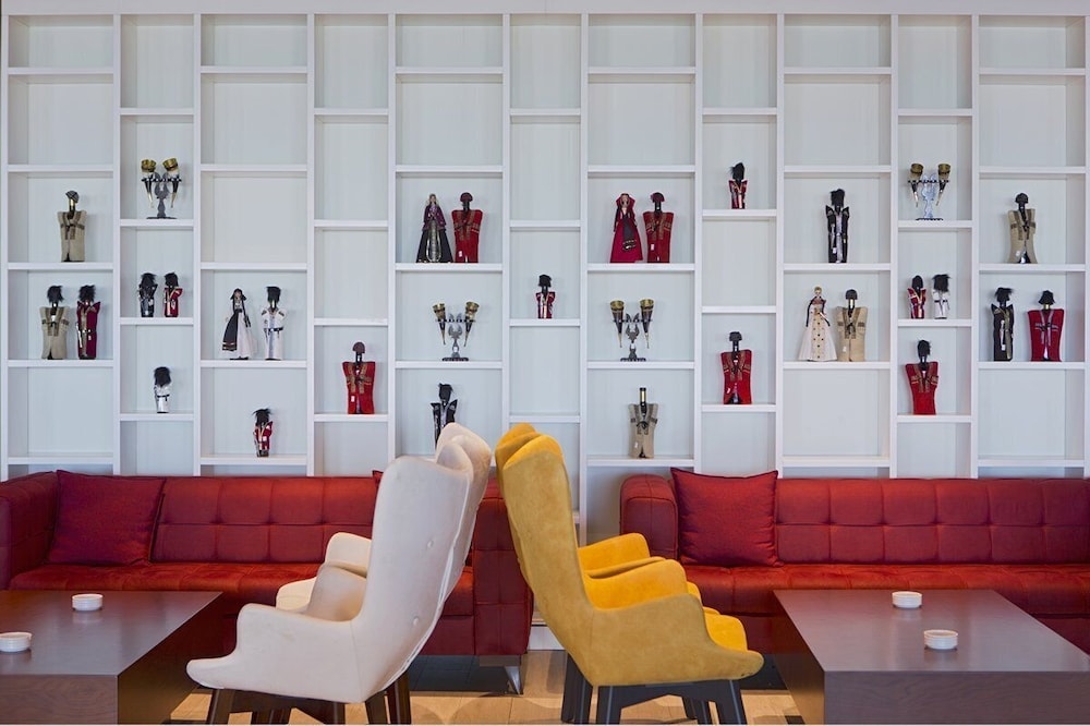 Euphoria Apartments